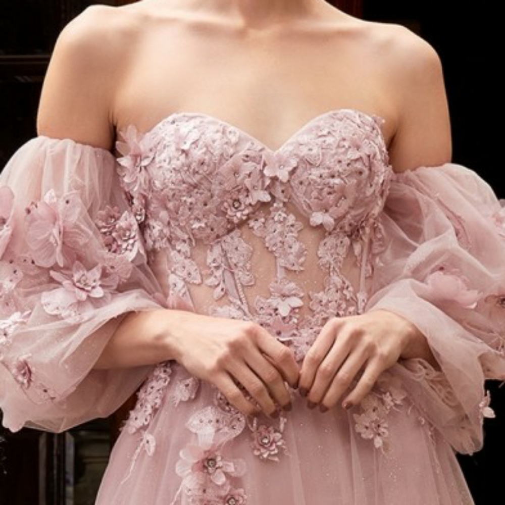 MAUVE LAYERED TULLE Formal  evening gown WITH Detacable SLEEVES, floral design - Picture 2 of 7